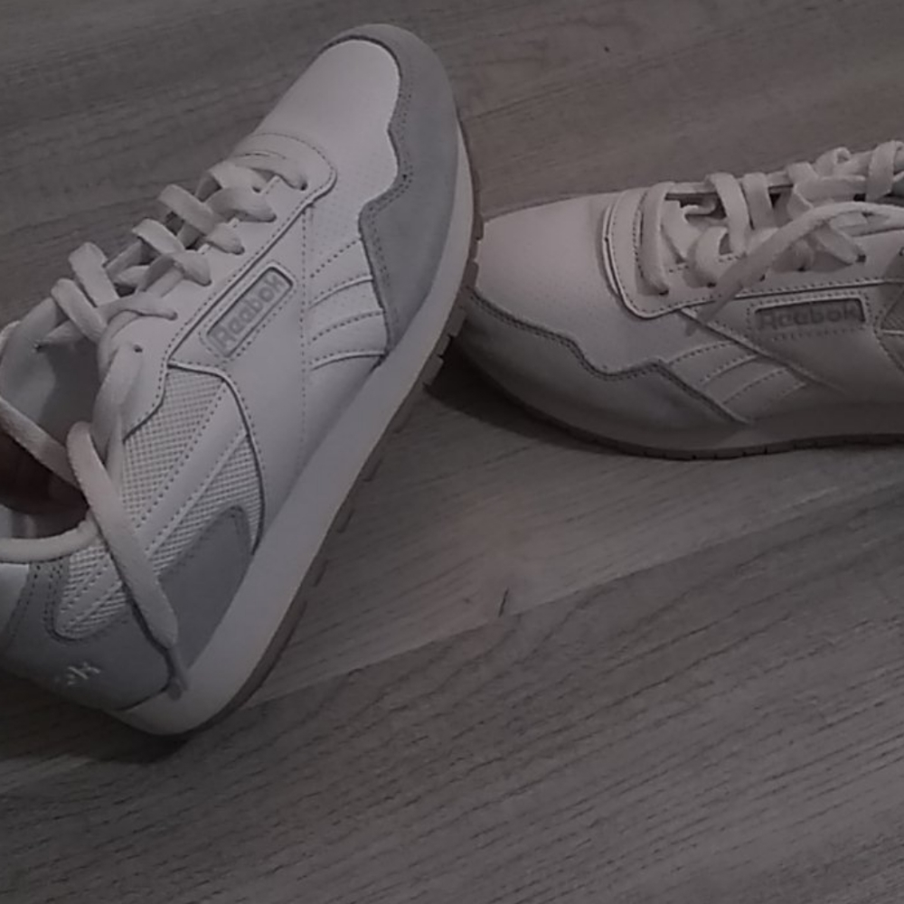 Reebok's - Picture 2 of 4